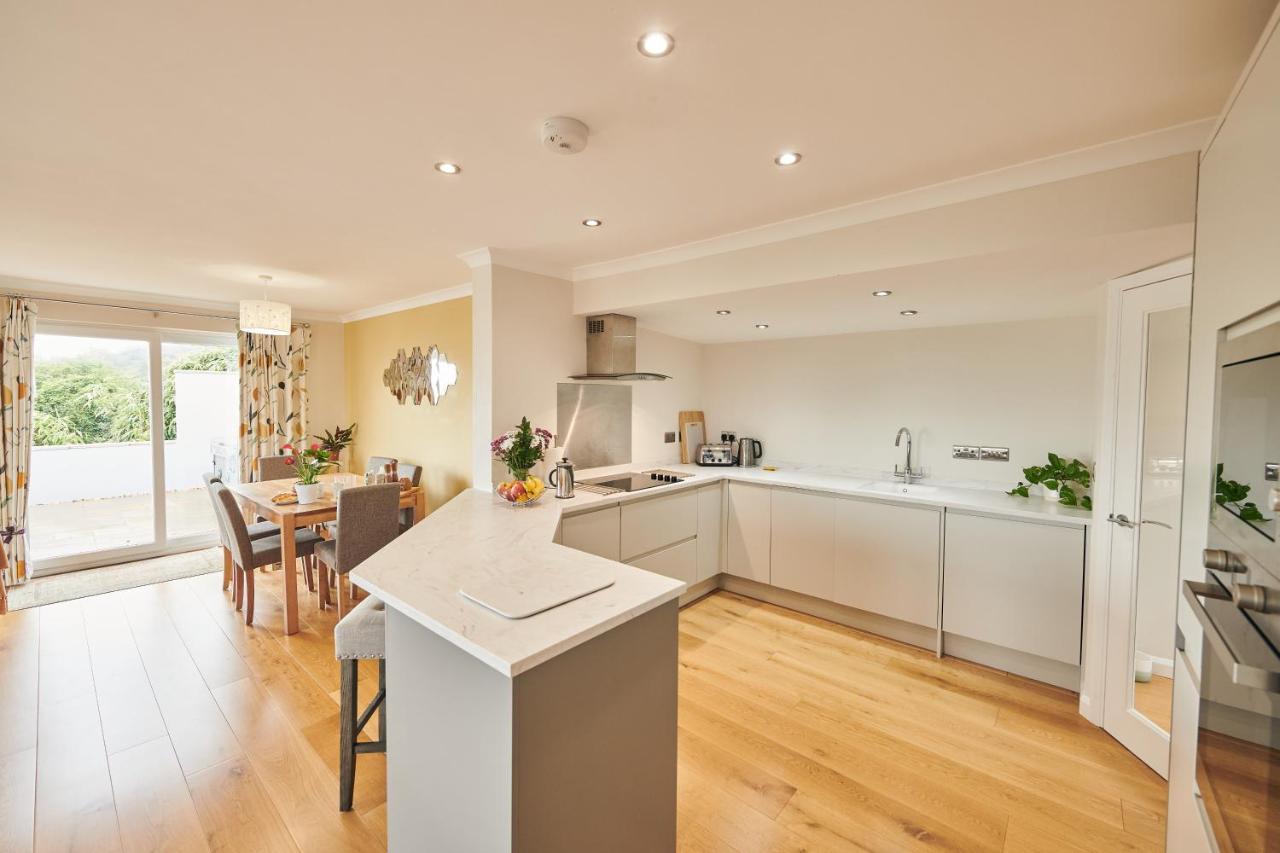 Lloret- Modern Retreat With Castle Views And Private Hot Tub Ferienhaus *